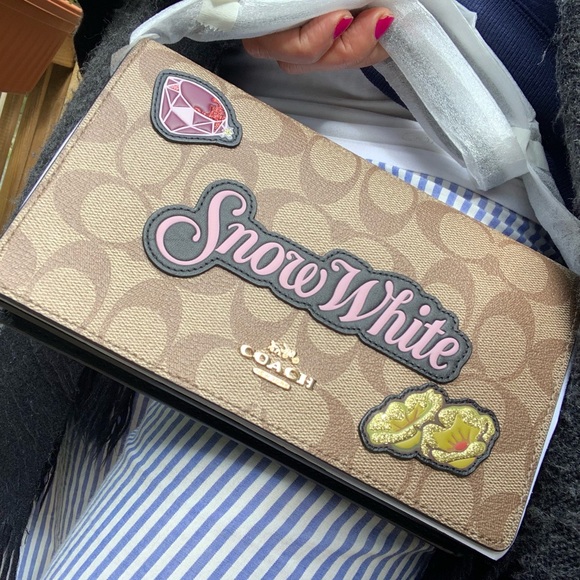 Authentic Coach leather Disney L.Ed. Crosby/Clutch - Picture 8 of 8